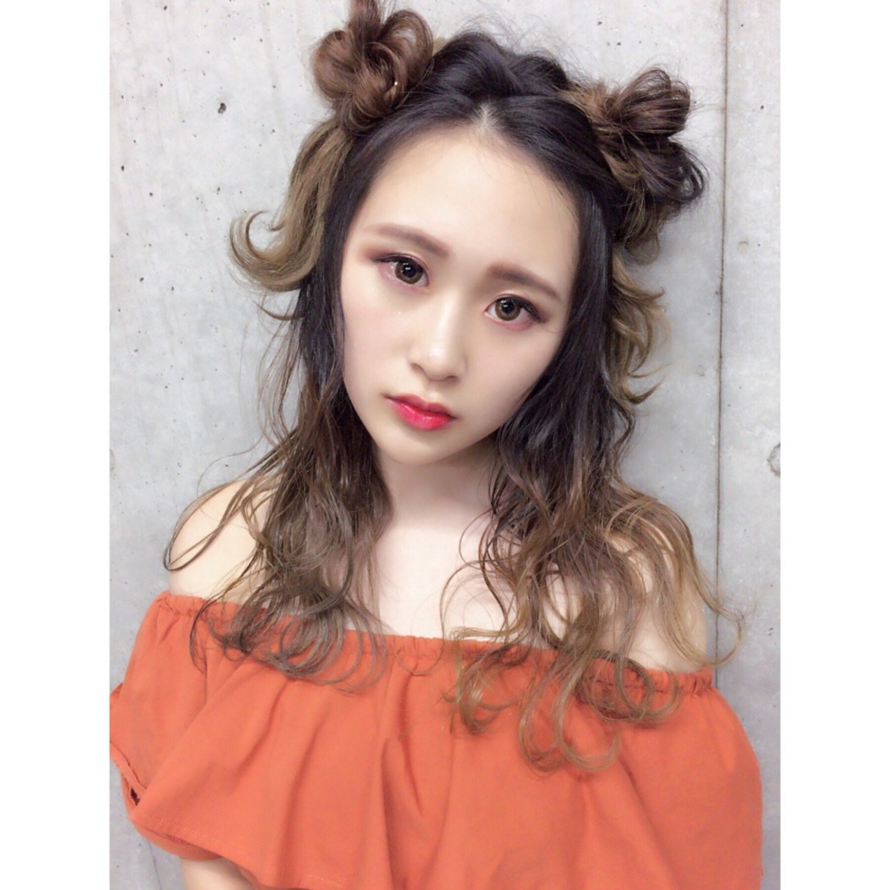 グレージュグラデーション×ツインお団子☆