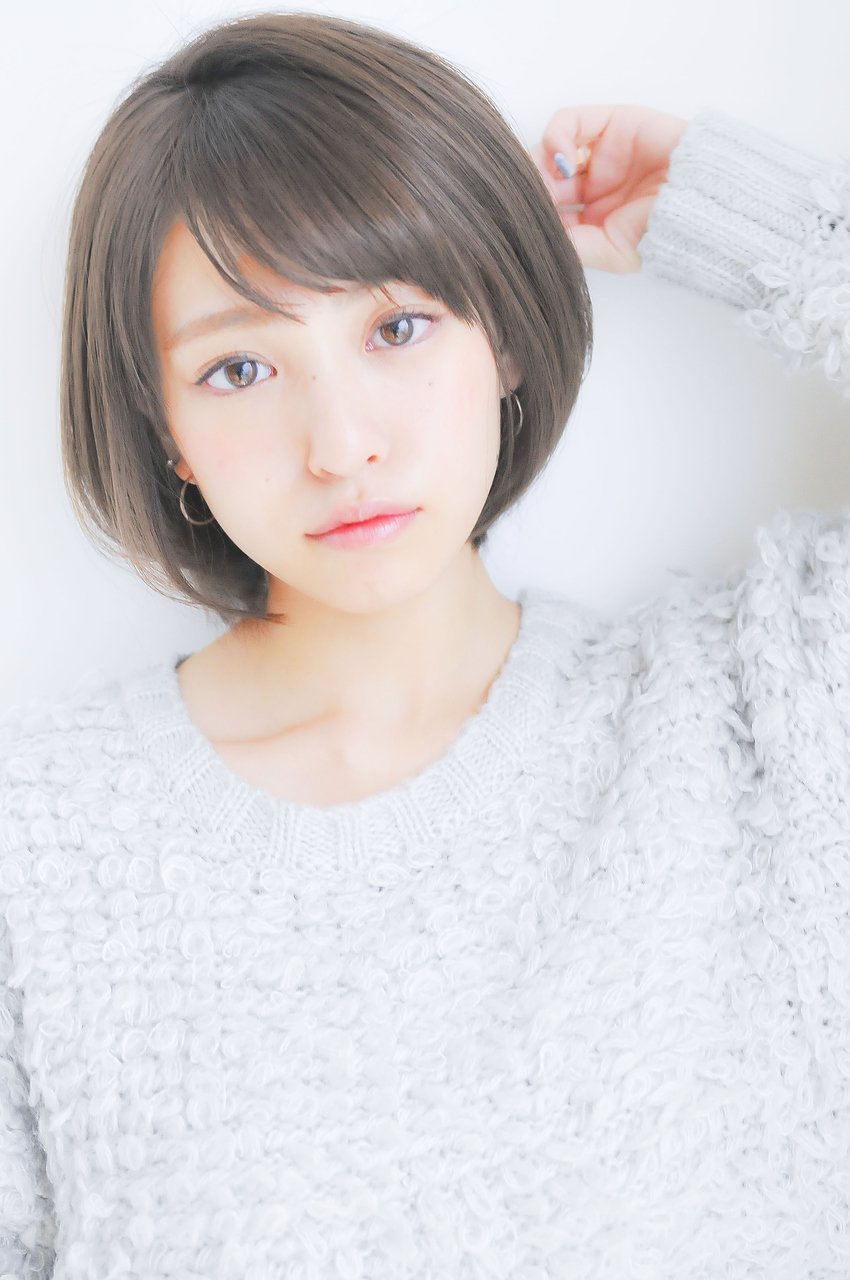大人可愛いひし形ショートボブヘア×透明感カラー☆くびれミディ