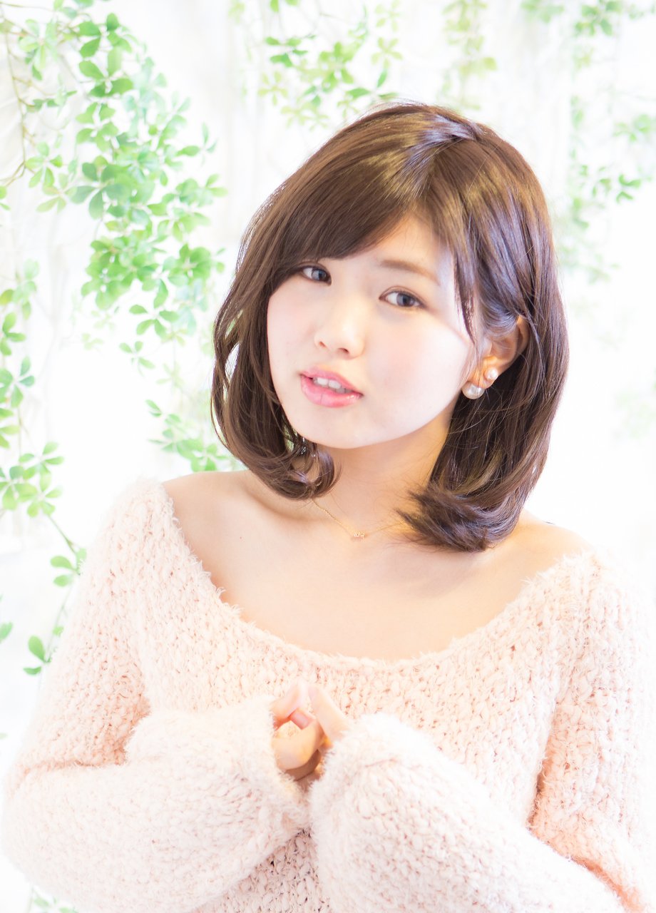 おしゃれ可愛い耳掛けミディアムヘア