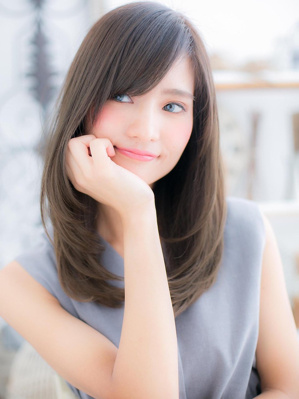 ストレートロングをキープしたいけど 飽きた女子必見 ロングのままイメチェンを叶えるポイントとは ホットペッパービューティーマガジン ストレートロングをキープしたいけど 飽きた女子必見 ロングのままイメチェンを叶えるポイントとは ホットペッパービューティーマガジン
