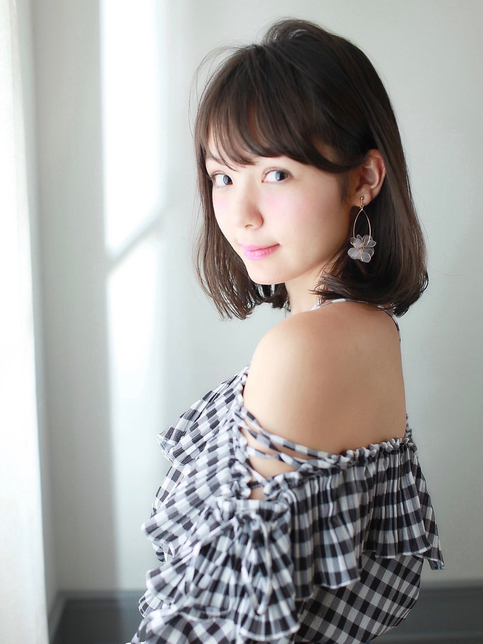 Neolive aim 柔らかフォギーベージュ