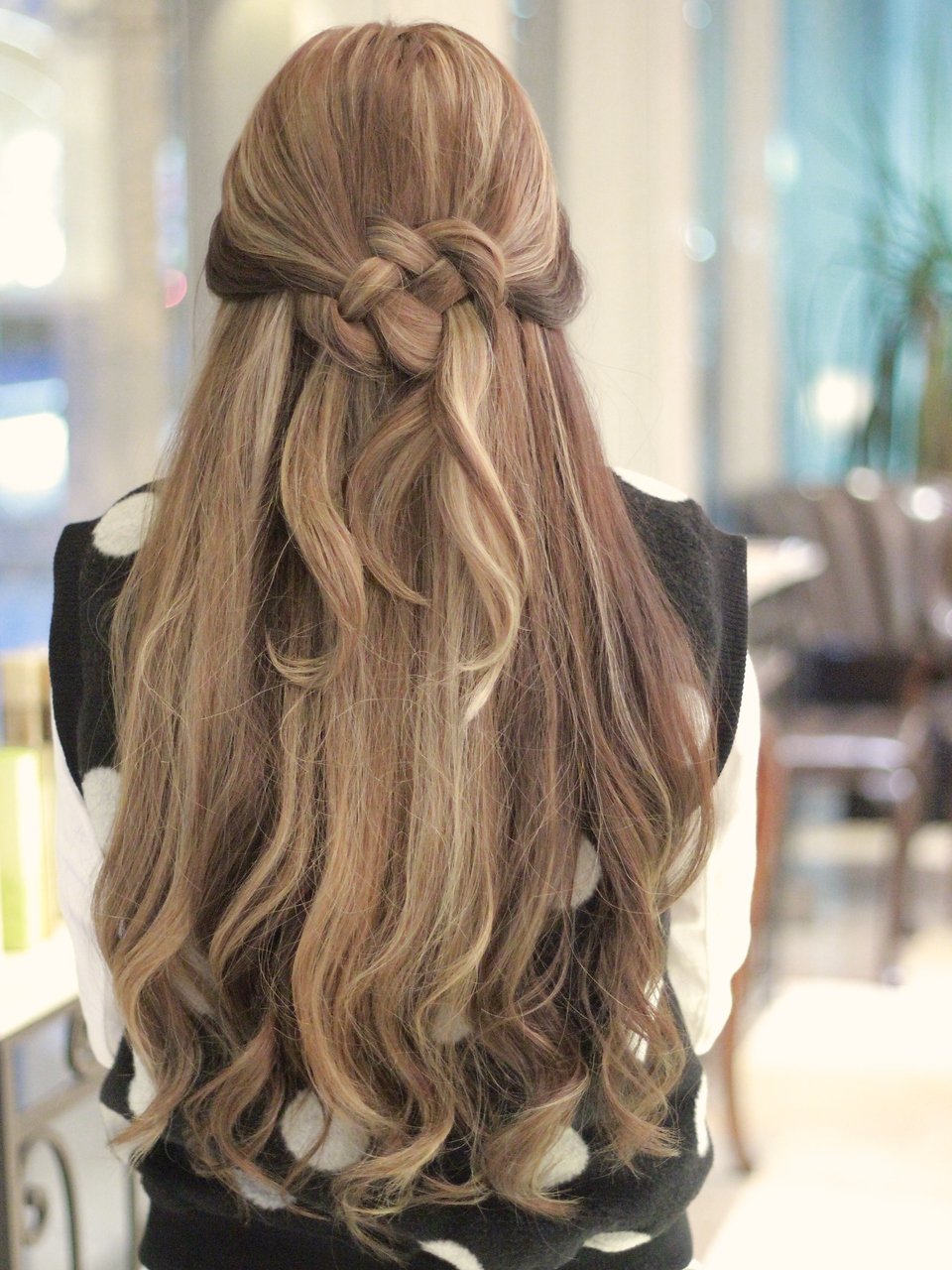 ダブルノットヘアアレンジ