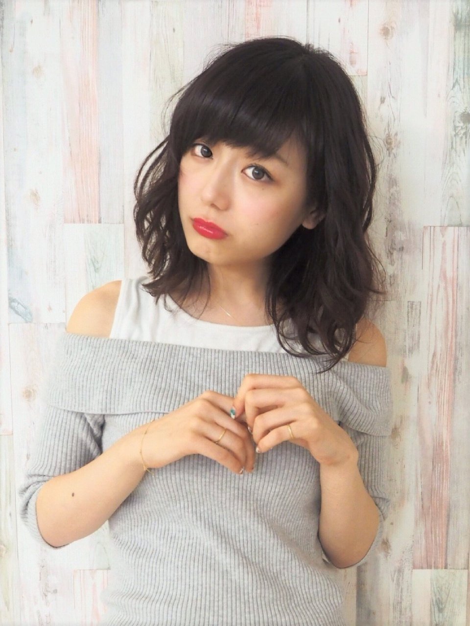 厚めバング小顔ナチュラルゆるふわセミディ