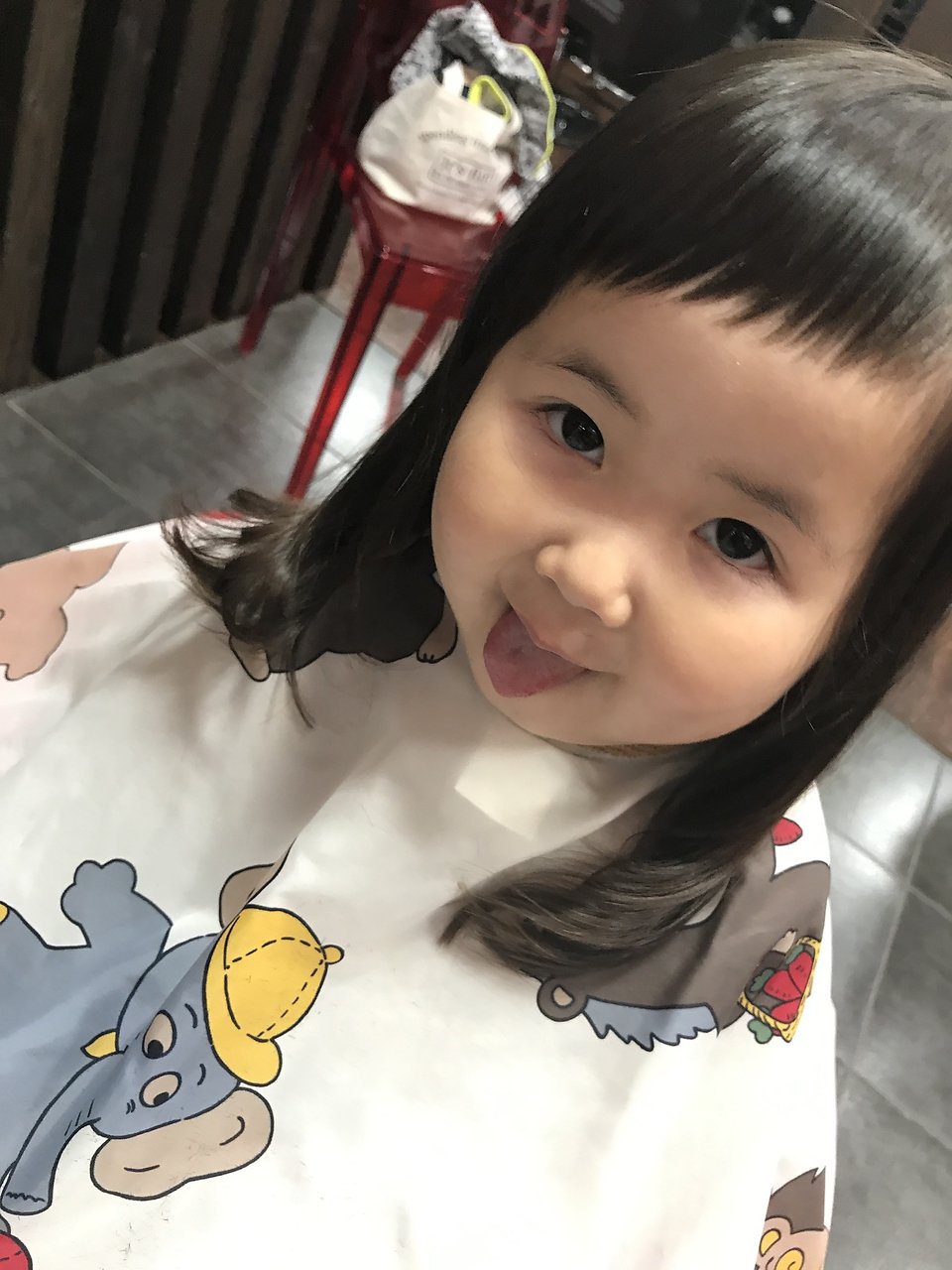 アシメショートバング