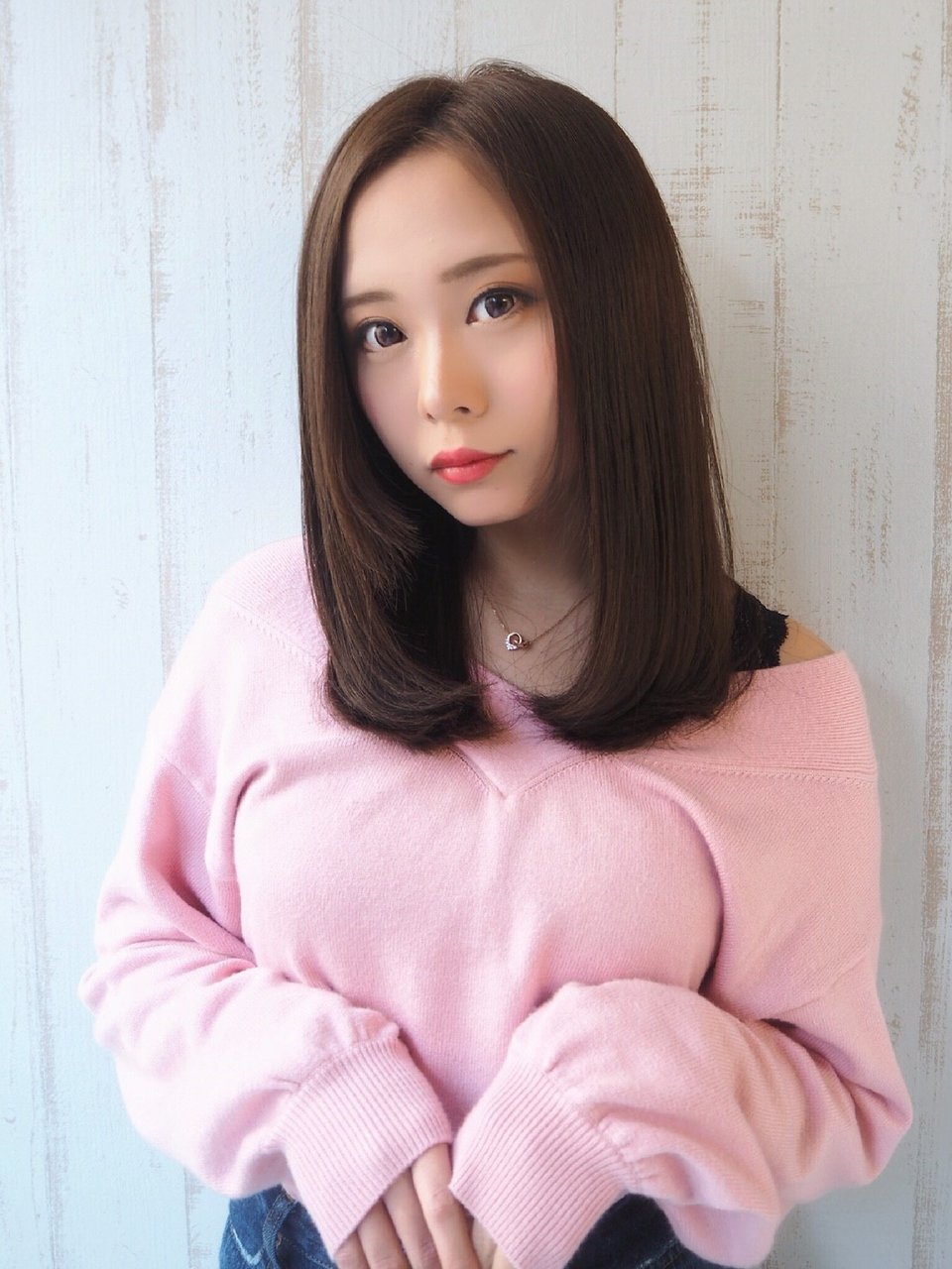 センターパートワンカールナチュラルロブ