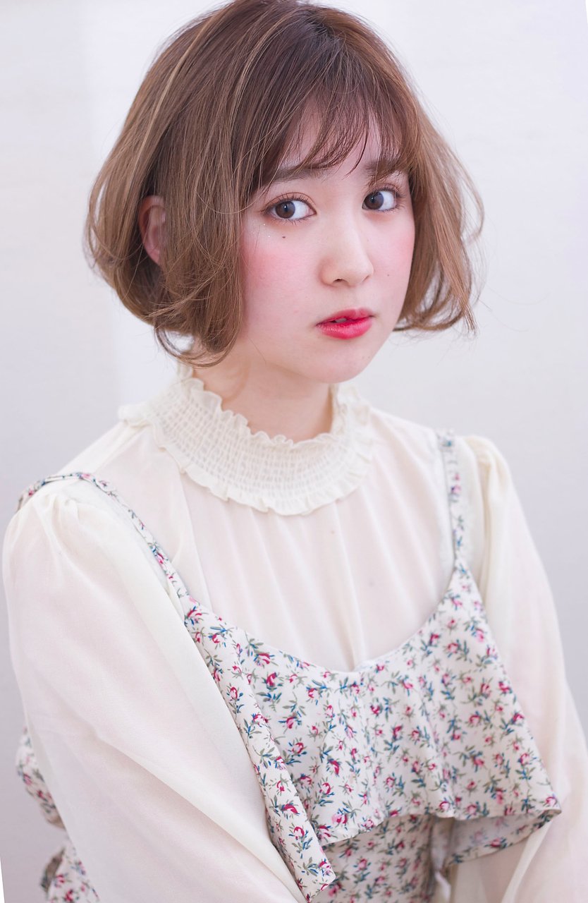 ジェンダーレスなフェアリーボブとろみハイライトギブソンタック