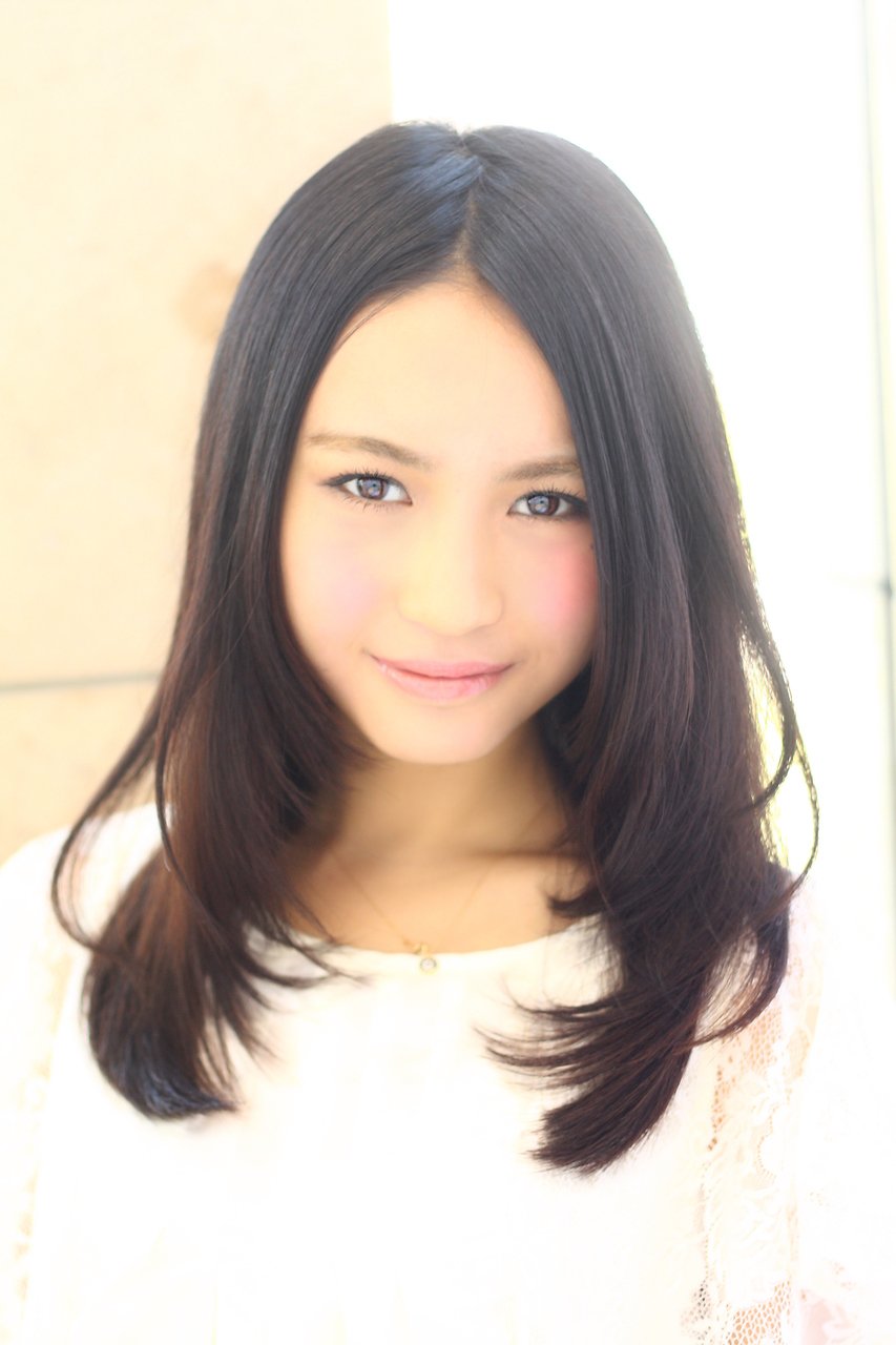 18 春 セミロングの黒髪がこんなにきれい ステキなお姉さんスタイルを作ってみよう ホットペッパービューティーマガジン 18 春 セミロングの黒髪がこんなにきれい ステキなお姉さんスタイルを作ってみよう ホットペッパービューティーマガジン