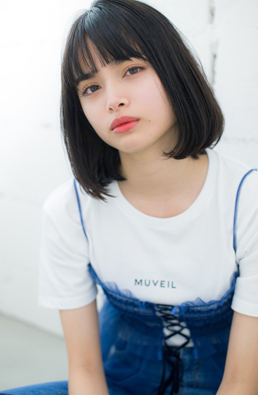 【LIV】黒髪前下がりアッシュ大人かわいい切りっぱなしボブ