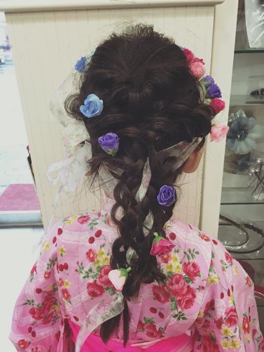 子供のかわいい浴衣髪型選 超簡単かわいいヘアアレンジ大特集 ホットペッパービューティーマガジン