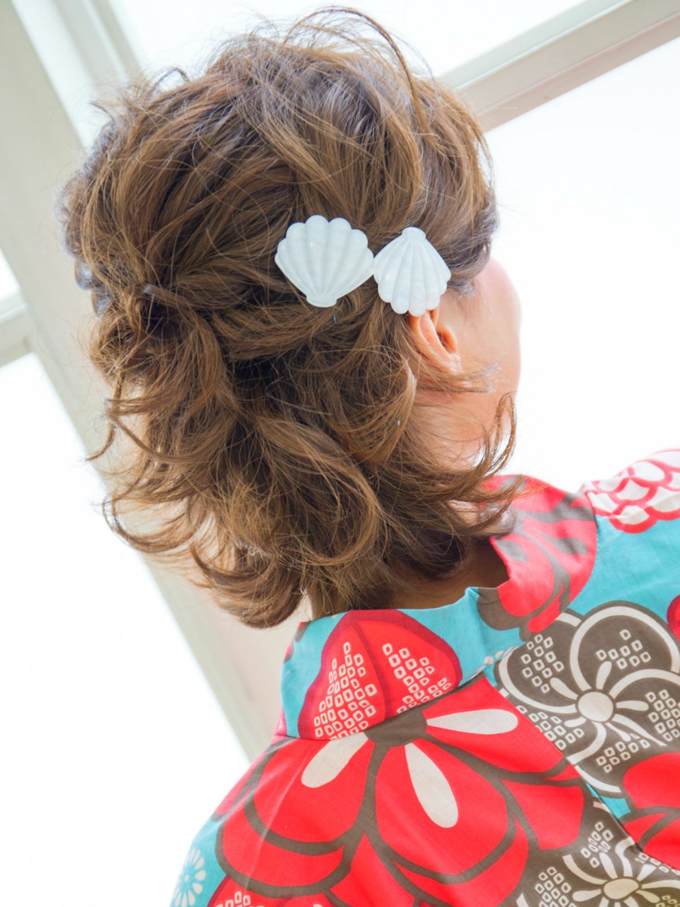 ショートやボブでも楽しめる浴衣の髪型 自分でできる簡単アレンジ選 短くても可愛く華やかに ホットペッパービューティーマガジン ショートやボブでも楽しめる浴衣の髪型 自分でできる簡単アレンジ選 短くても可愛く華やかに ホットペッパービューティーマガジン
