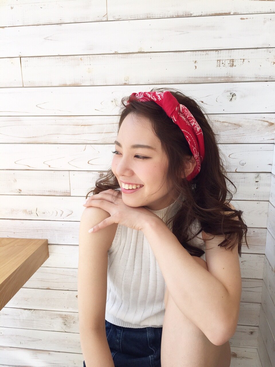 スカーフ バンダナを使ったヘアアレンジ集 簡単かわいいスタイルでおしゃれさんを目指そう ホットペッパービューティーマガジン スカーフ バンダナを使ったヘアアレンジ集 簡単かわいいスタイルでおしゃれさんを目指そう ホットペッパービューティーマガジン