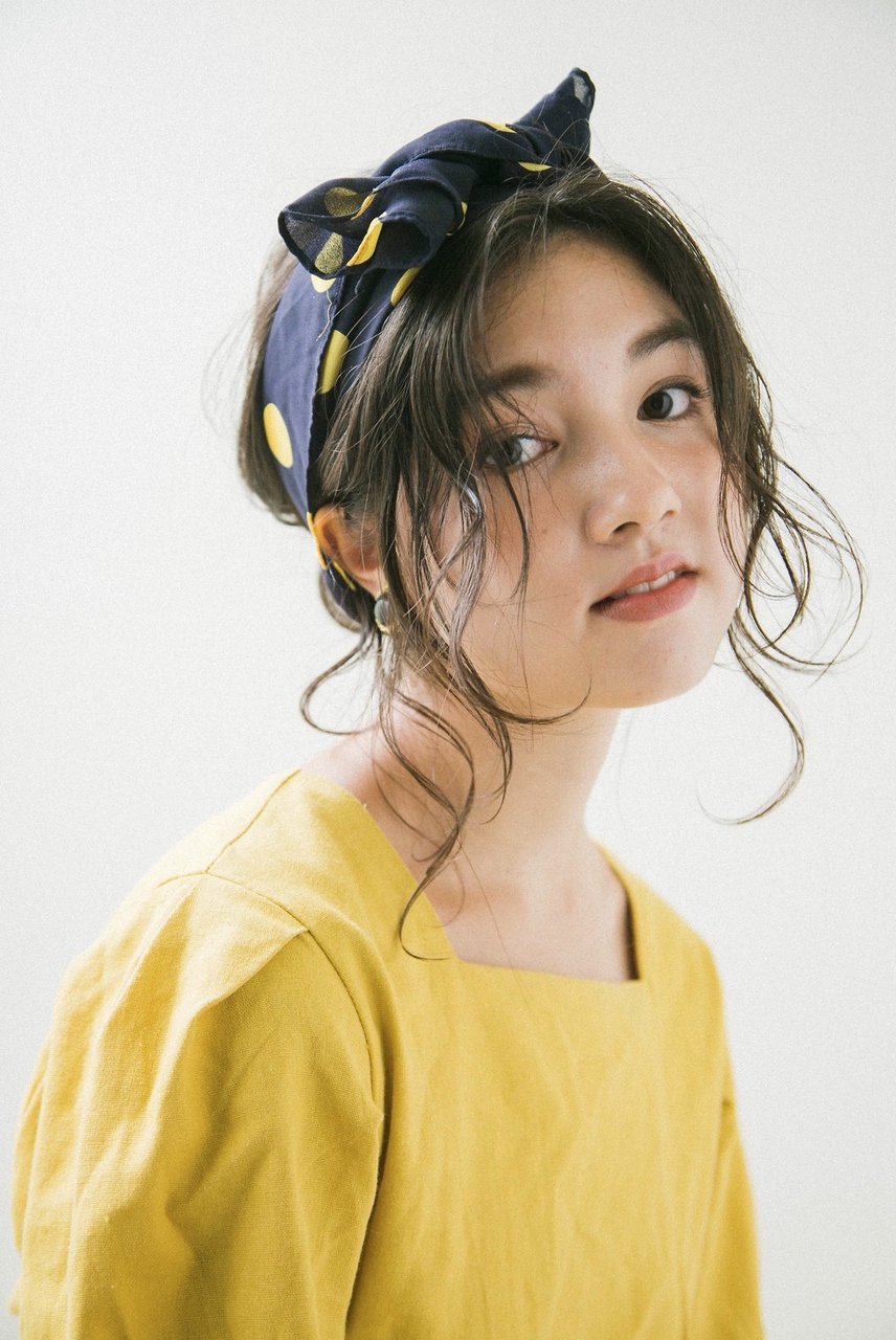 ターバンを使ってヘアアレンジ 巻くだけで一気におしゃれにイメチェン ホットペッパービューティーマガジン ターバンを使ってヘアアレンジ 巻くだけで一気におしゃれにイメチェン ホットペッパービューティーマガジン