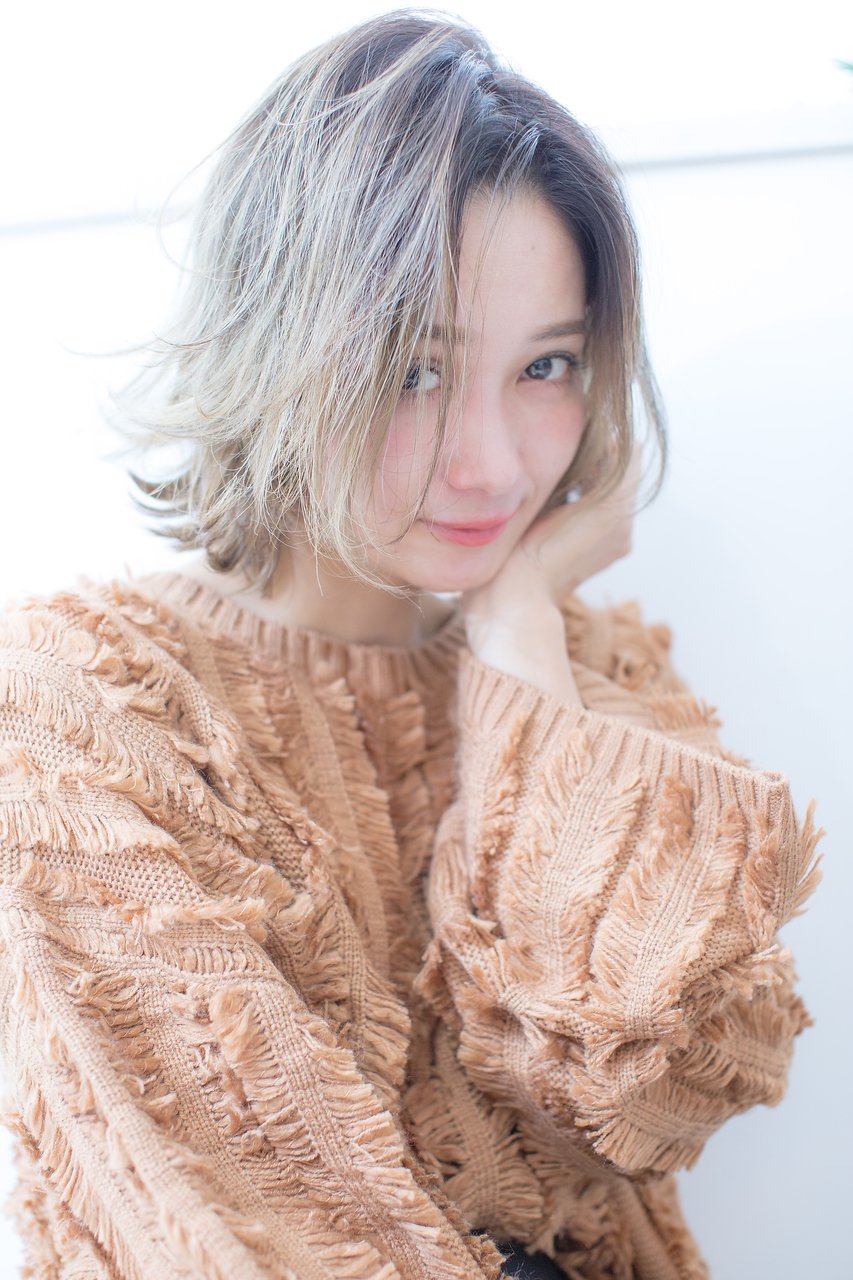 『Natu.南堀江』グラデーションカラー×かきあげバングのボブ