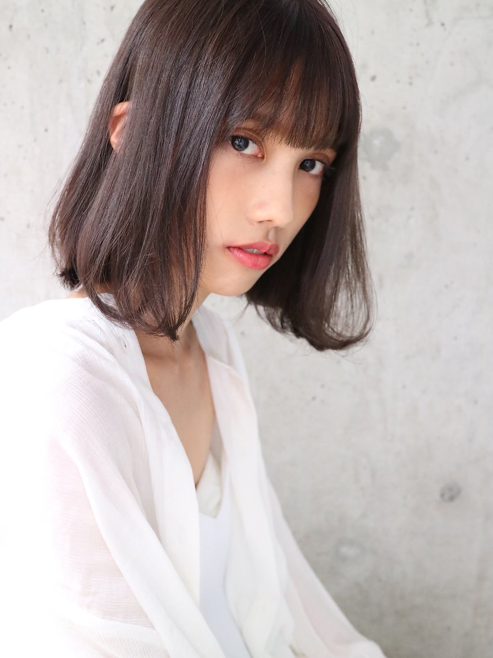 ラフカールボブ×透けるアッシュグレー