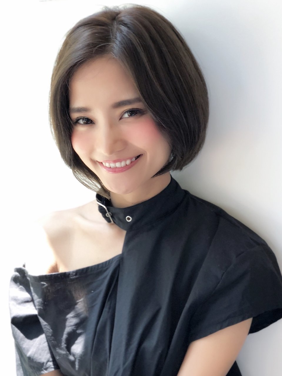 大人かわいい前下がりボブ