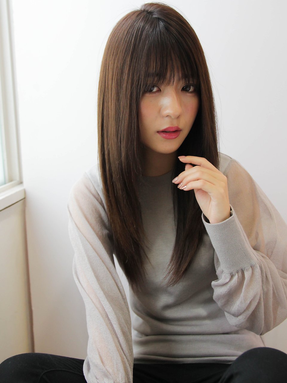 【ＲＵＳＳＯ　内山】ツヤ髪☆大人かわいいストレート