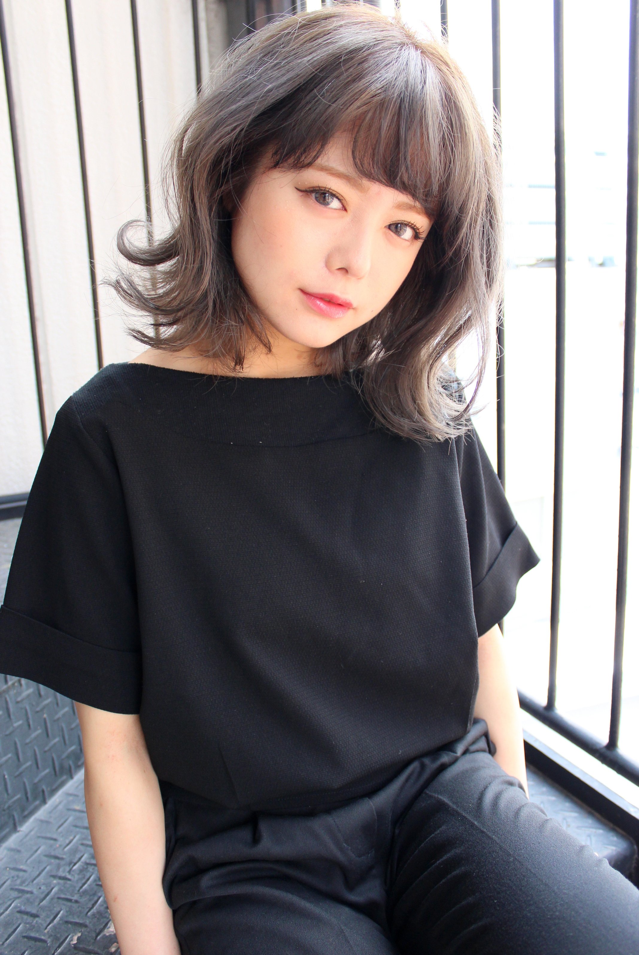 グレージュ　アッシュ　無造作　ざっくりボブ