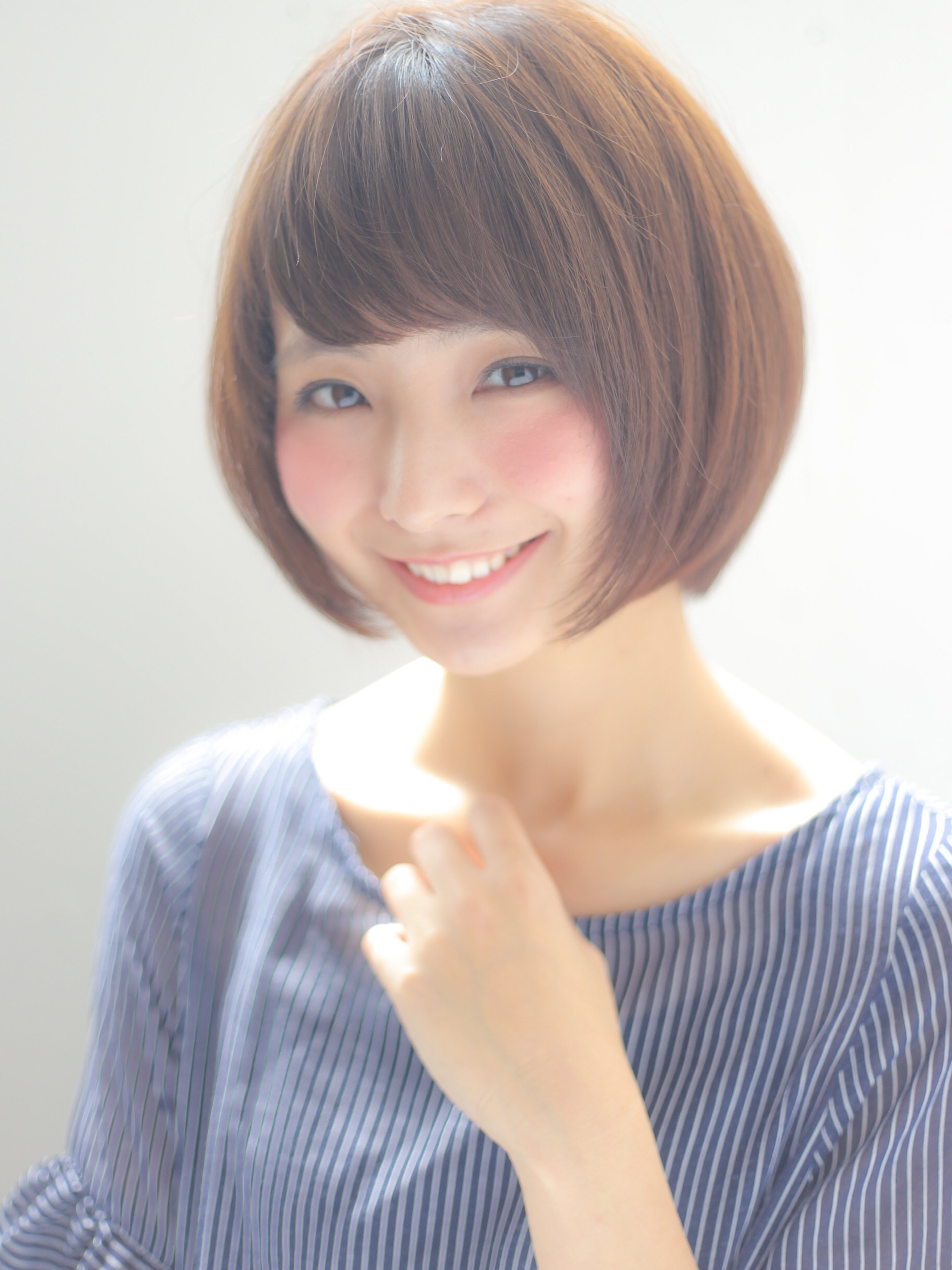 小顔に見えるショート