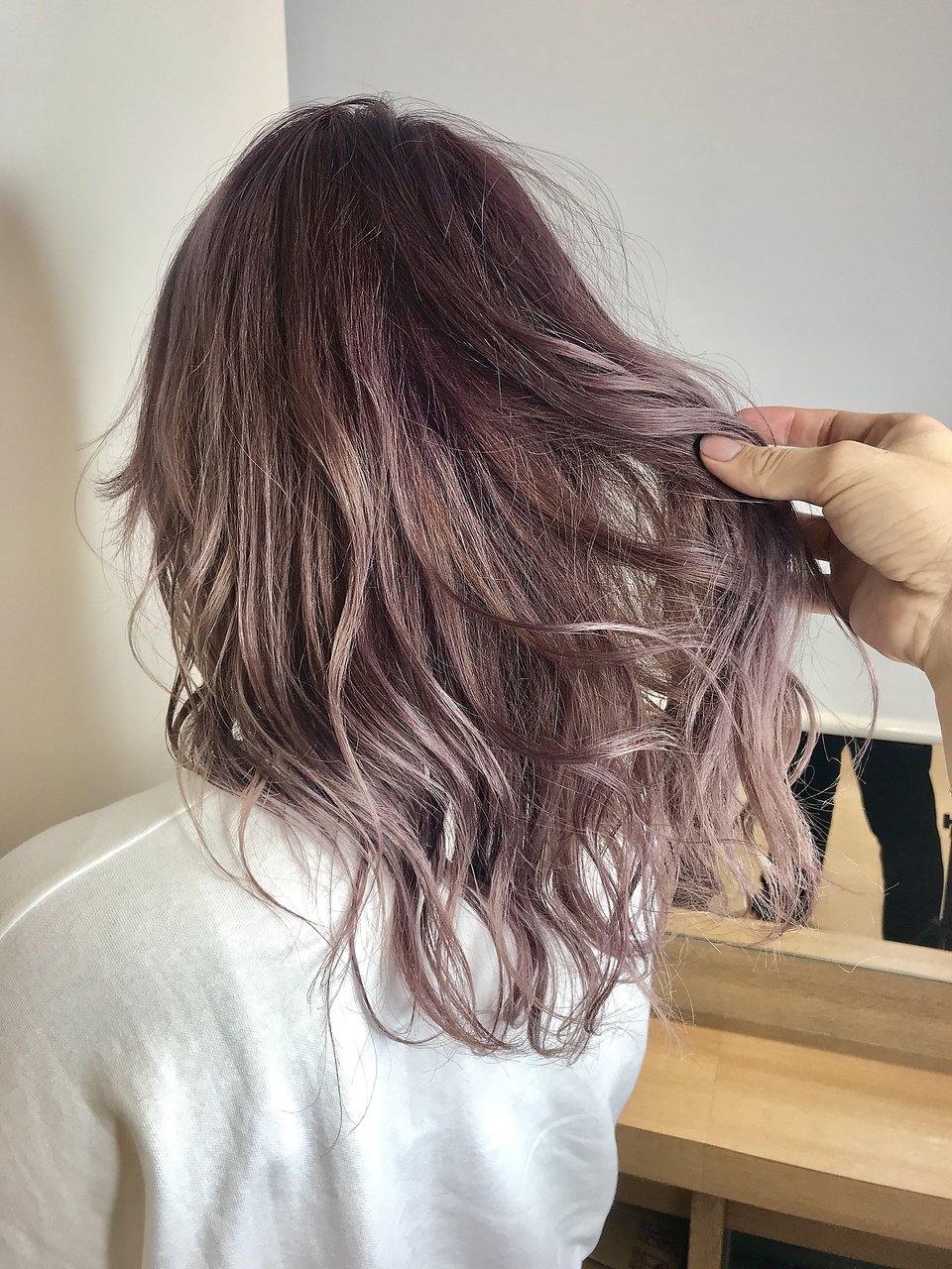 ピンクアッシュが今っぽカラー 明るさ レングス別おすすめヘアスタイルとアレンジ大特集 ホットペッパービューティーマガジン