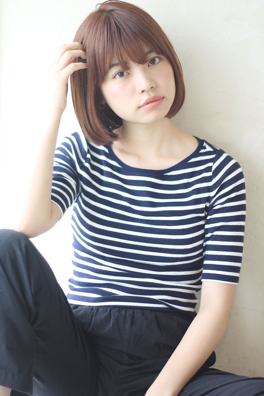 ツヤ髪ナチュラルストレート モーヴカラー