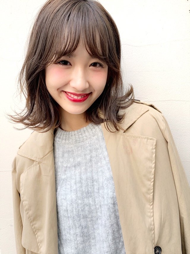 あなたに似合う ロブ がある 顔型別 年代別おすすめスタイル 簡単アレンジ集 ホットペッパービューティーマガジン
