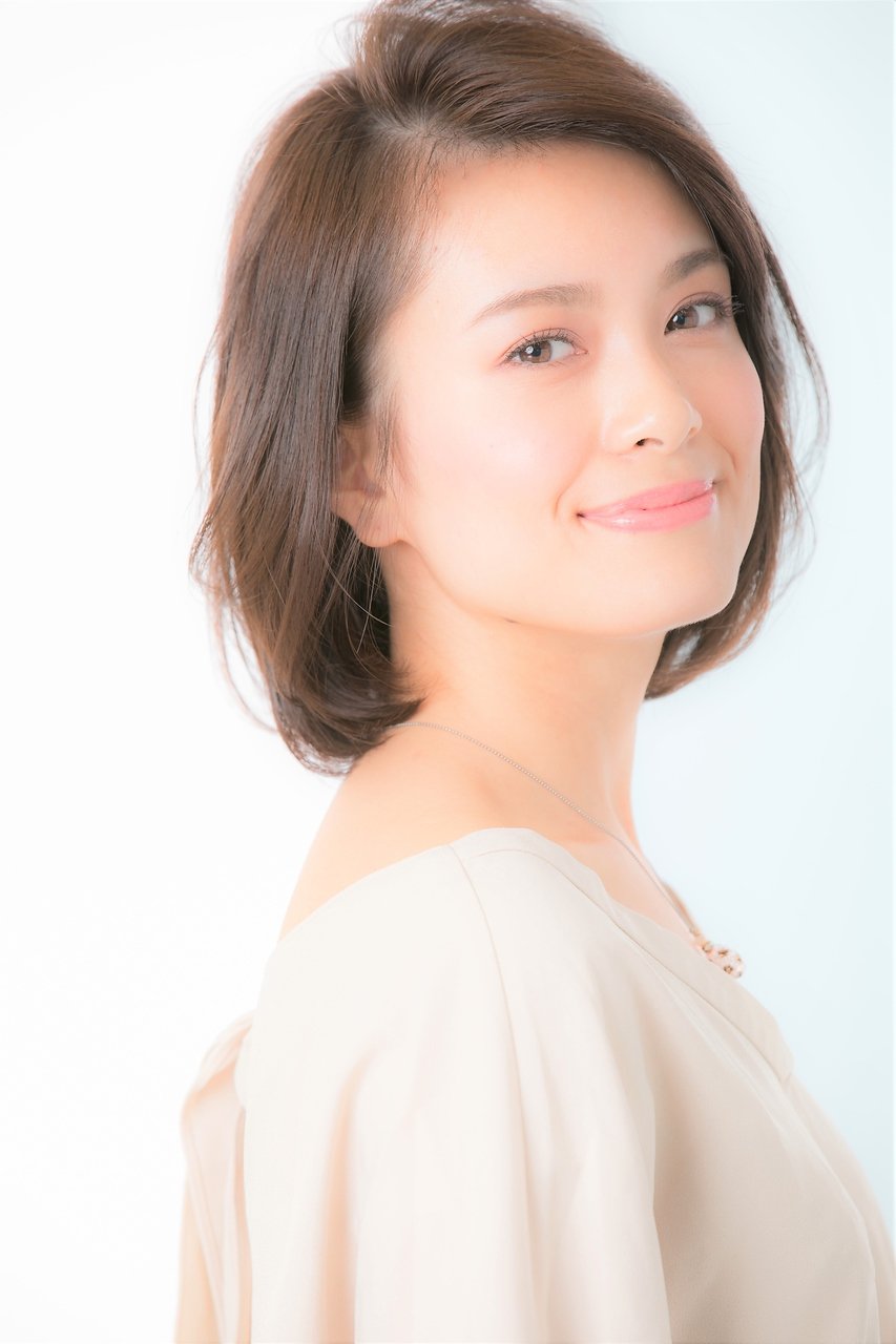 人気のひし形シルエット☆小顔似合わせ艶ボブ♪担当　畑