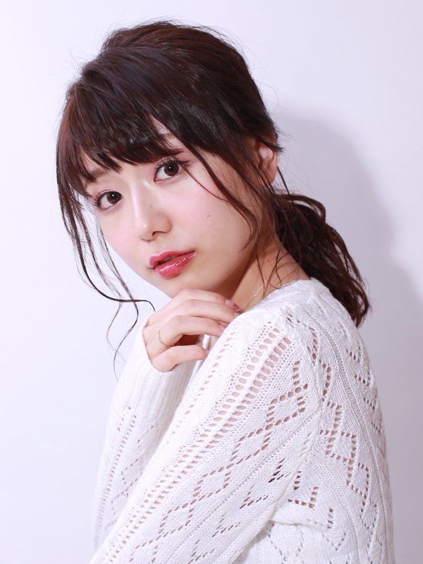 【Blanc hair】ざっくりポニーテール