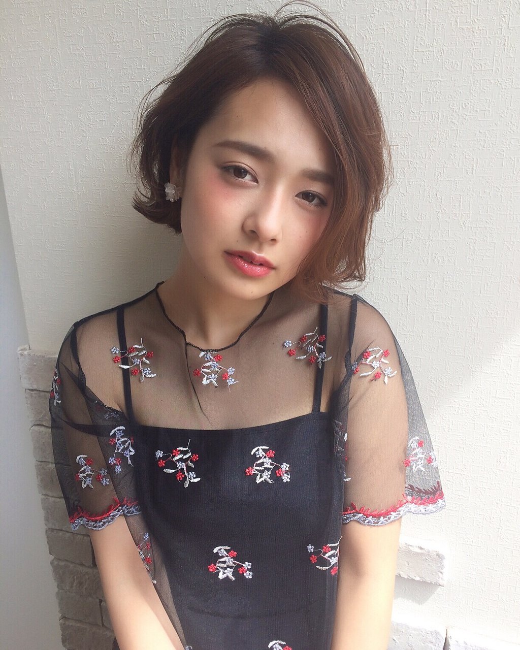 最新 面長さんにおすすめのショートボブスタイル集 小顔効果などのメリットも紹介 ホットペッパービューティーマガジン 最新 面長さんにおすすめのショートボブスタイル集 小顔効果などのメリットも紹介 ホットペッパービューティーマガジン