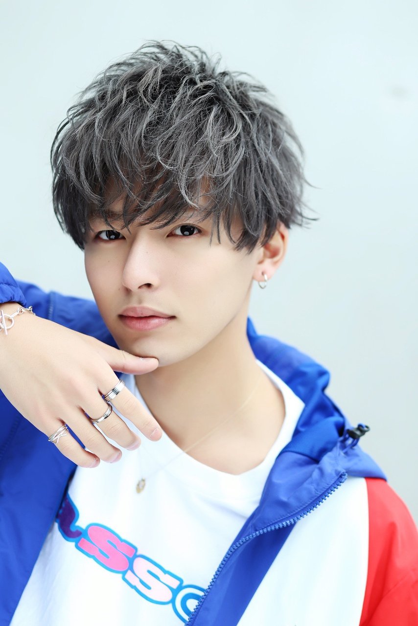 メンズのヘアスタイルはマッシュがおすすめ 前髪重めでおしゃれに決めよう ホットペッパービューティーマガジン