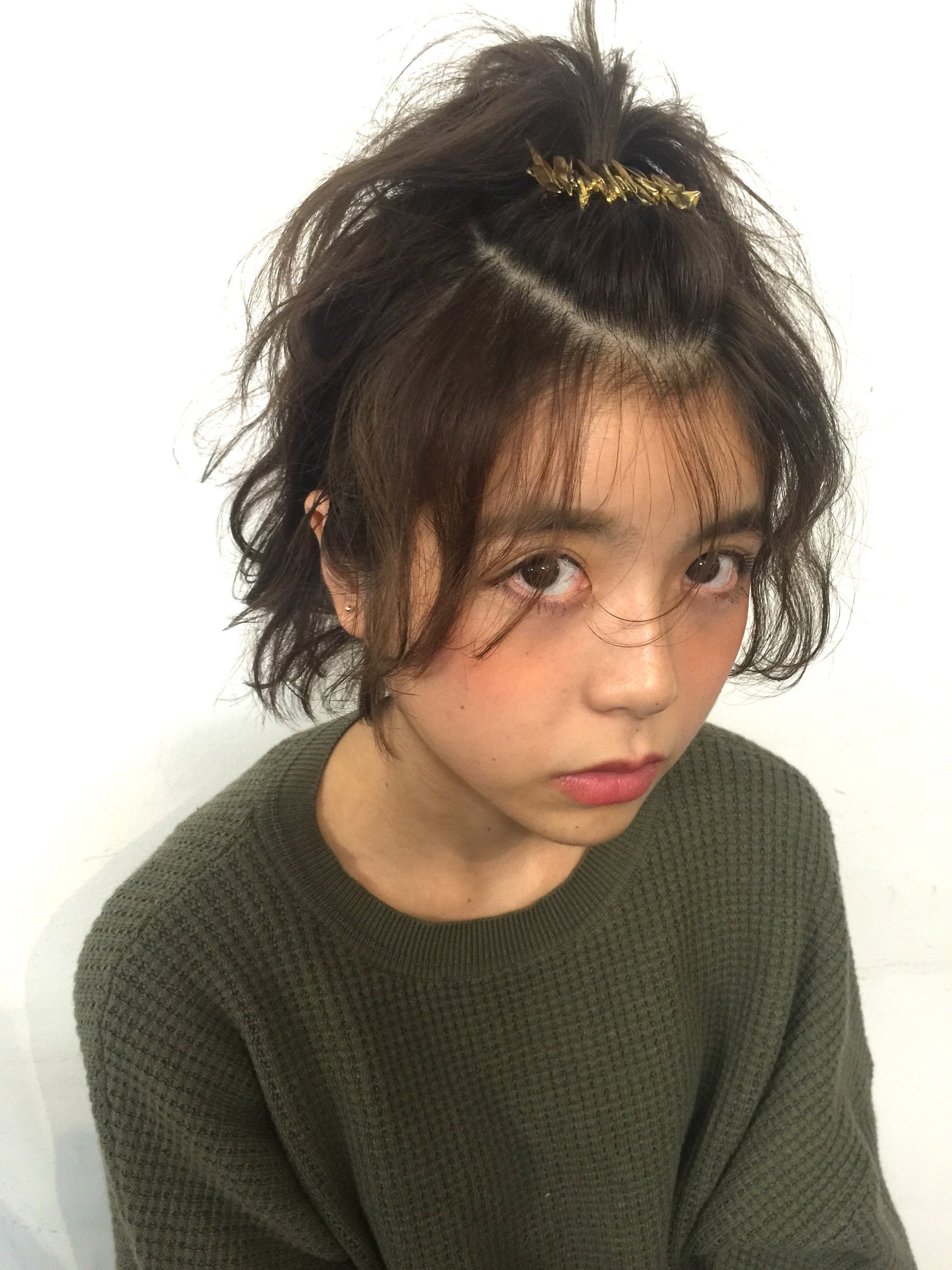 〔people〕外国人風pluieバレッタアレンジスタイル