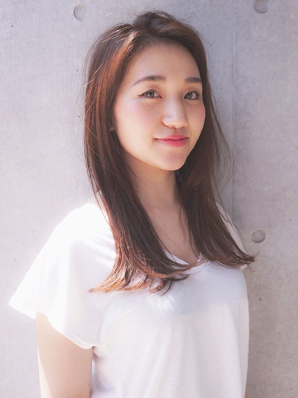 段カットとは 特徴 魅力とロングのヘアスタイルをまとめて紹介 ホットペッパービューティーマガジン 段カットとは 特徴 魅力とロングのヘアスタイルをまとめて紹介 ホットペッパービューティーマガジン