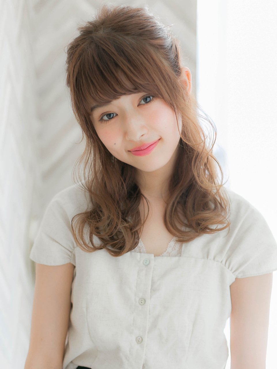 面長さん だから 似合うアレンジ 見つけました めちゃ簡単 年代別おすすめも ホットペッパービューティーマガジン 面長さん だから 似合うアレンジ 見つけました めちゃ簡単 年代別おすすめも ホットペッパービューティーマガジン