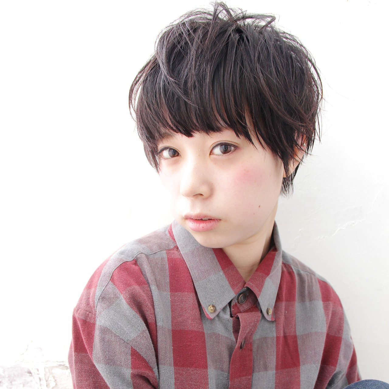 大人女子に似合うぱっつん前髪が知りたい 子どもっぽくならないぱっつんのアレンジテクご紹介 ホットペッパービューティーマガジン 大人女子に似合うぱっつん前髪が知りたい 子どもっぽくならないぱっつんのアレンジテクご紹介 ホットペッパービューティーマガジン
