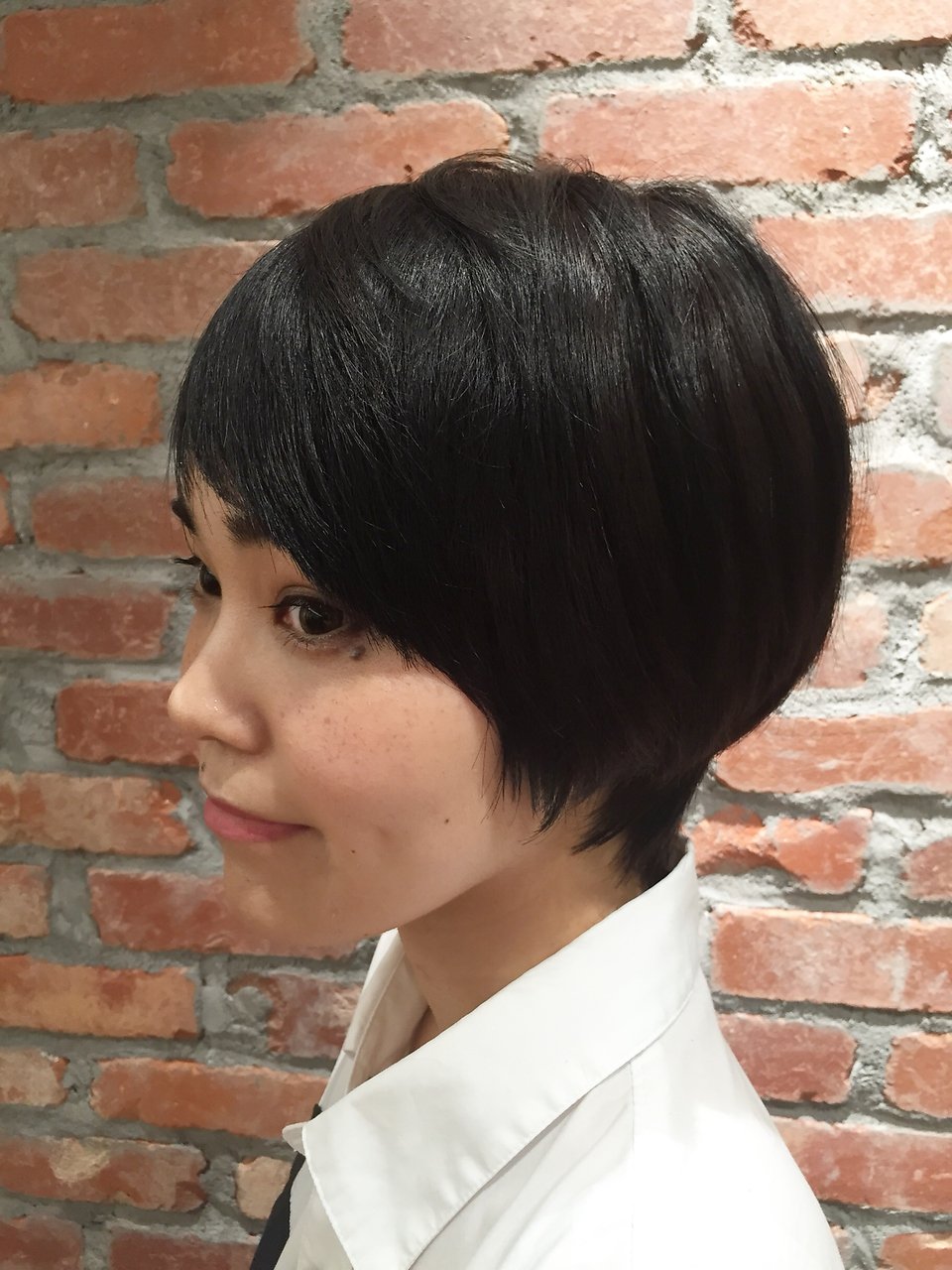 大人黒髪ショートボブ