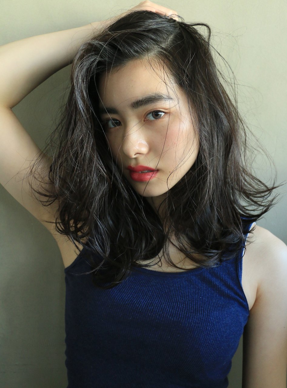 19年夏は暗髪で透明感を手に入れよっ カラー種類別おすすめ暗髪ヘアをピックアップ ホットペッパービューティーマガジン