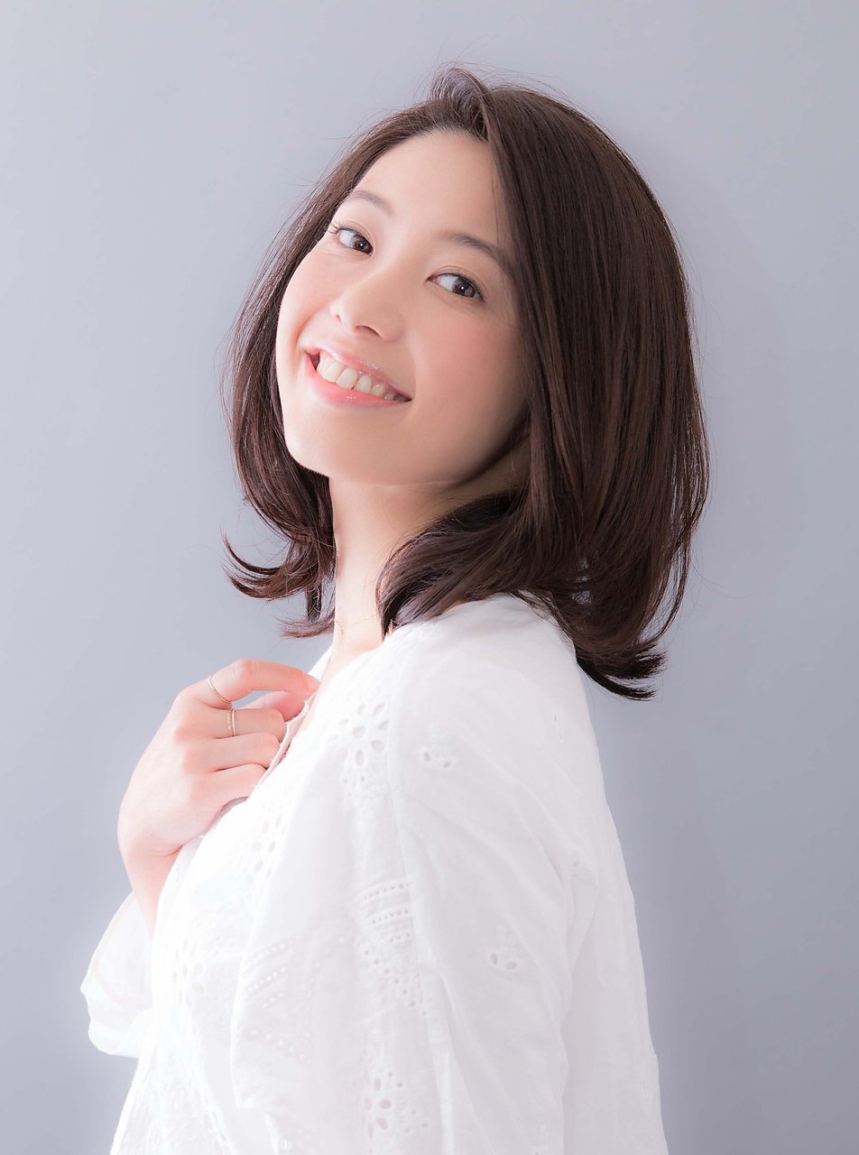 20代30代の働く女性にオススメ　お手入れ簡単　春のレイヤーボブ