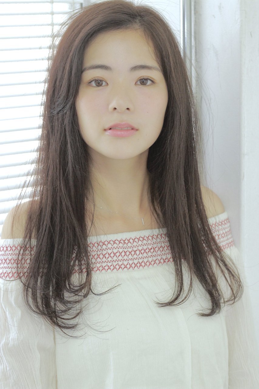 ナチュラルストレートロング