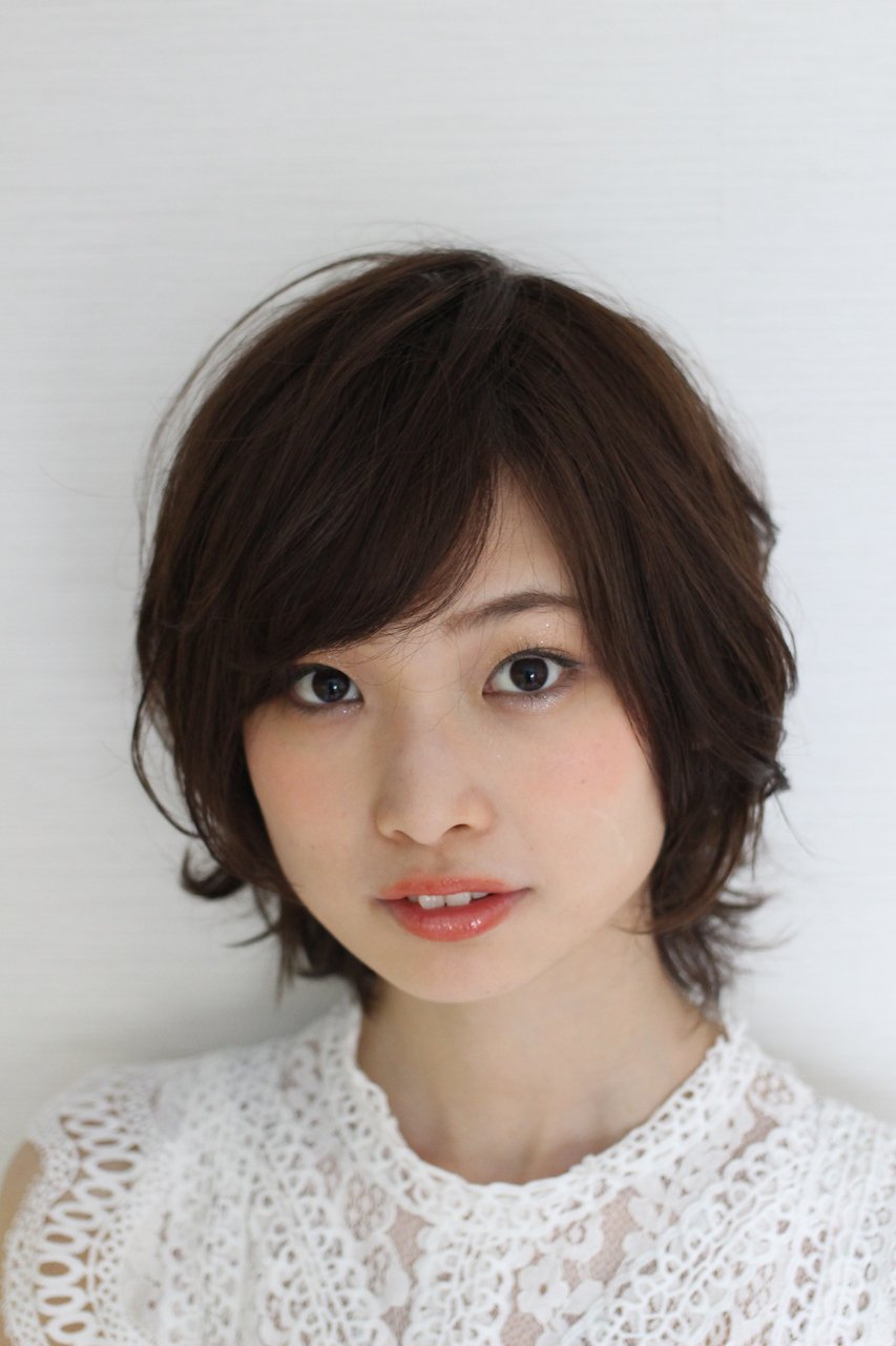 レイヤーショートボブ