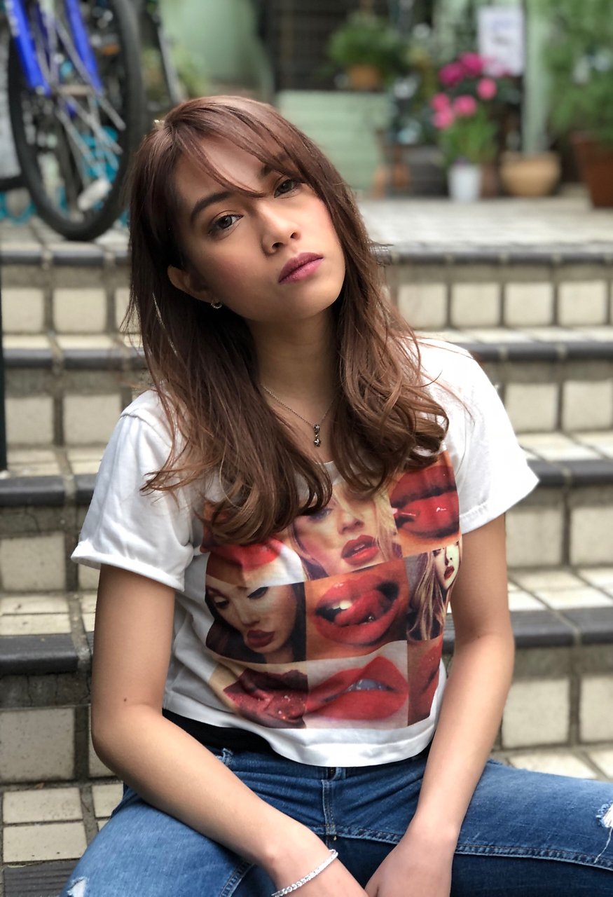 ピンクベージュハイライトバレイヤージュ