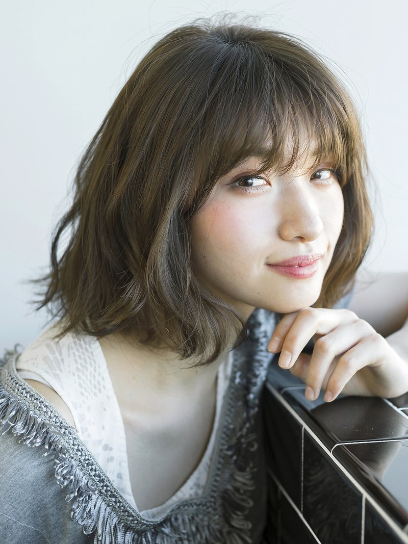 エラ張り顔 に似合う髪型とは ショート ロング ベース顔を小顔に見せるヘアスタイル集 ホットペッパービューティーマガジン エラ張り顔 に似合う髪型とは ショート ロング ベース顔を小顔に見せるヘアスタイル集 ホットペッパービューティーマガジン