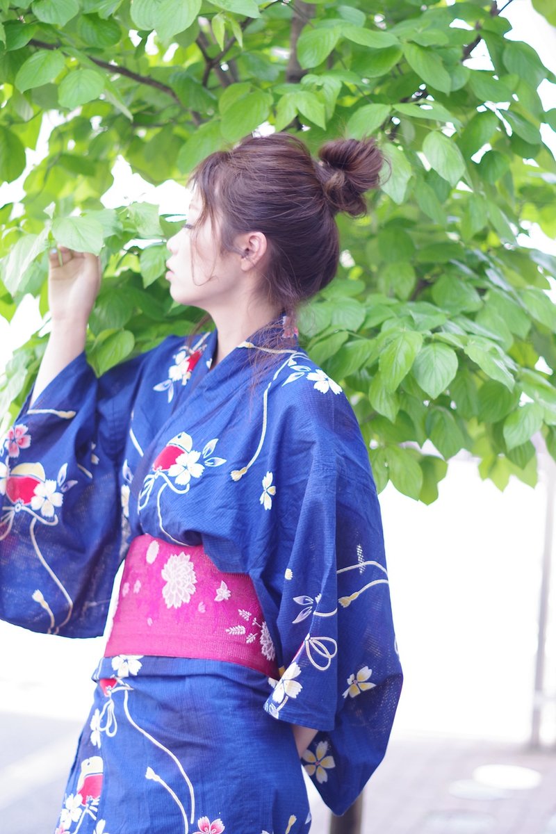 浴衣姿を華やかに彩る髪型に ボブでもできる大人可愛いへアアレンジ集 ホットペッパービューティーマガジン