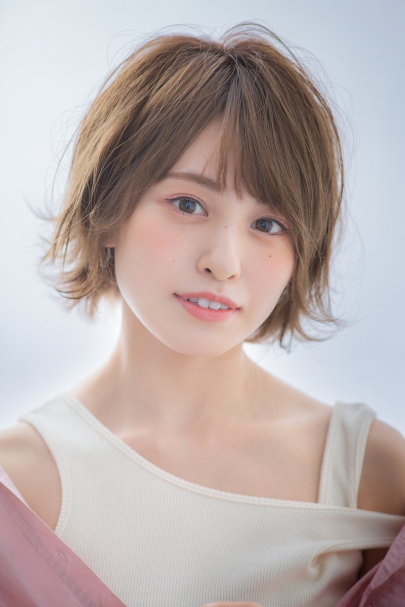 ショートヘアの似合う人って 顔型別おすすめ髪型 アレンジやファッションも ホットペッパービューティーマガジン