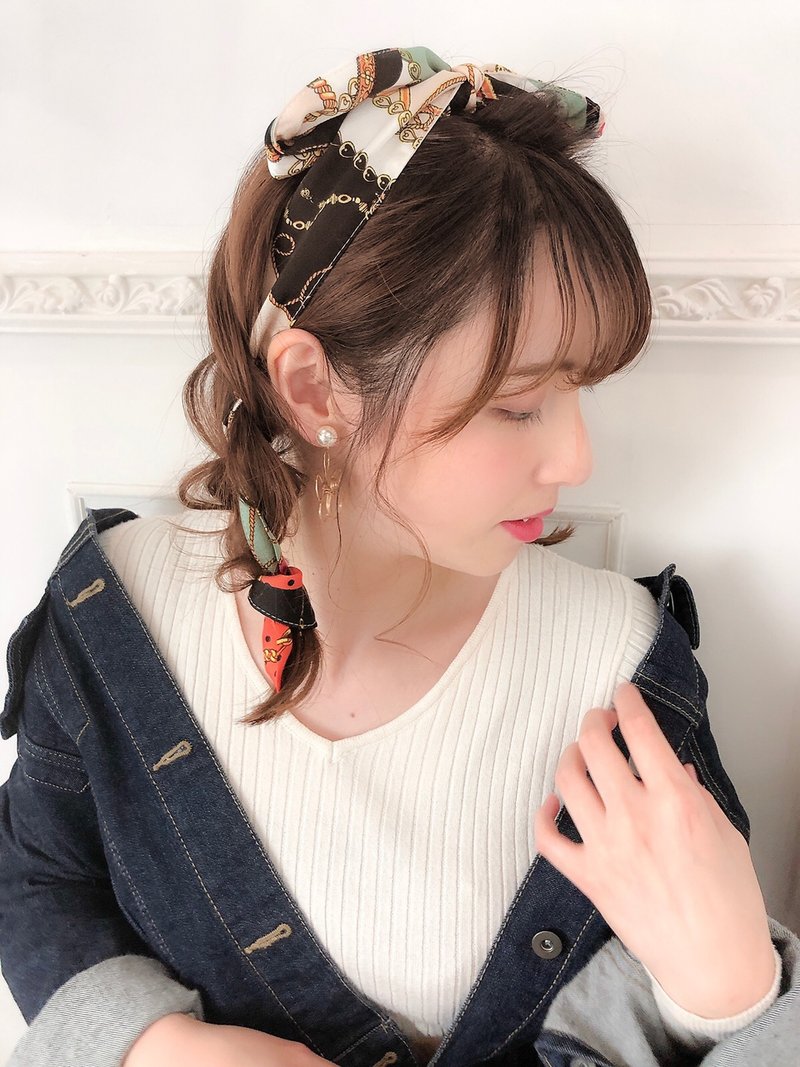 長めスカーフで編み込みアレンジ♪feuille斉藤明日香＊