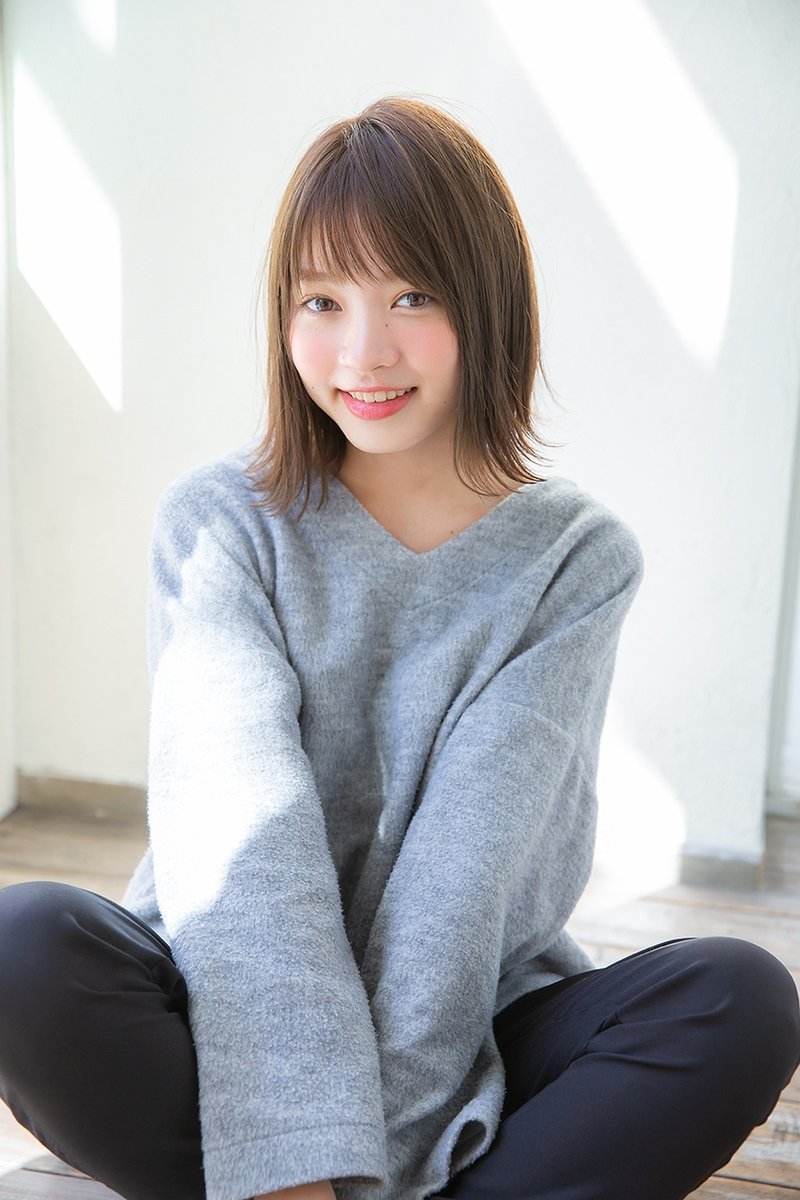 【Un ami】《増永剛大》　　ミルクティーカラーの外ハネミディ