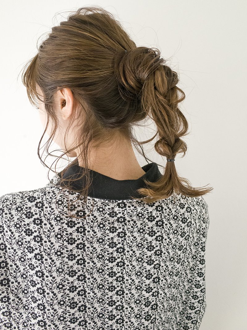 定番も注目も 簡単ヘアアレンジ いつでもどこでも使えるスタイル 21年決定版 ホットペッパービューティーマガジン 定番も注目も 簡単ヘアアレンジ いつでもどこでも使えるスタイル 21年決定版 ホットペッパービューティーマガジン