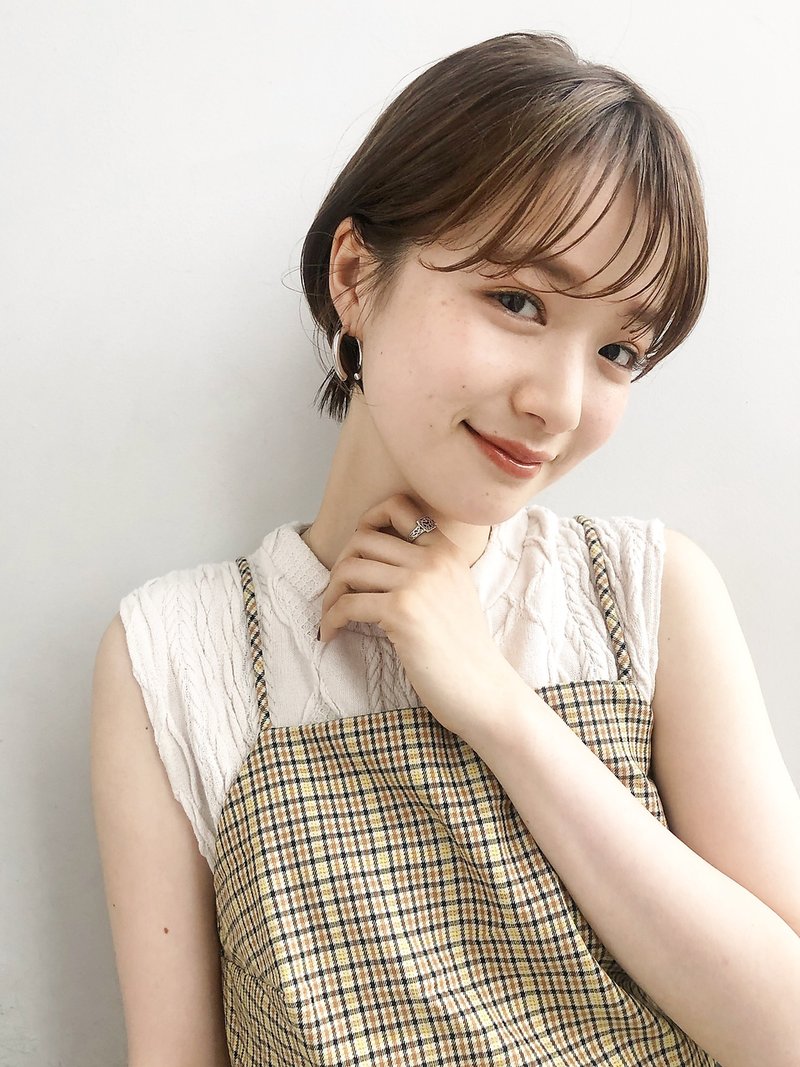 21最新 丸顔さんに似合う前髪カタログ ありorなしの魅力を引き出すスタイル特集 ホットペッパービューティーマガジン