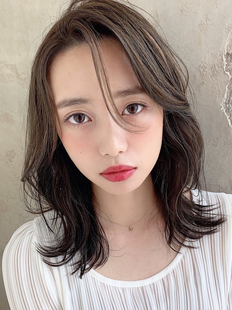 21春 前髪 髪色 形で見るミディアム特集 大学デビューに向けてヘアスタイルを準備しよっ ホットペッパービューティーマガジン 21春 前髪 髪色 形で見るミディアム特集 大学デビューに向けてヘアスタイルを準備しよっ ホットペッパービューティーマガジン