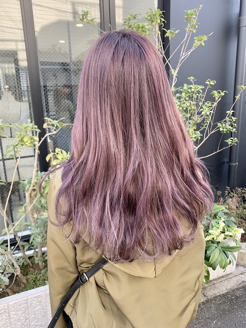 ピンクの髪色にしてみたい 明るめから暗めまで 自分に似合う愛されカラーを見つけよう ホットペッパービューティーマガジン