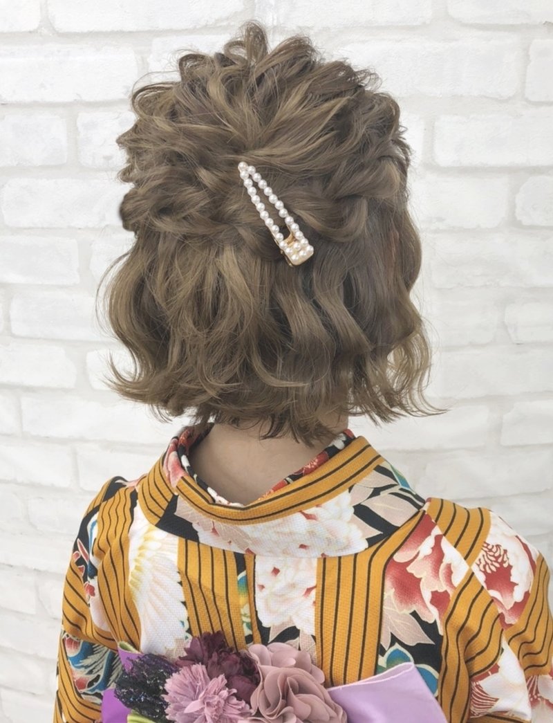 21年 初詣の髪型 和装は レトロモダン 私服は こなれ見え が合言葉 ホットペッパービューティーマガジン