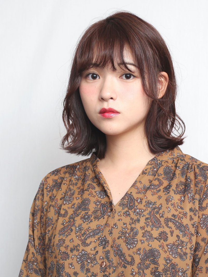 ピンクベージュ×大人ガーリー